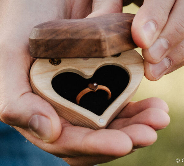 Holzliebe - Holzschmuck & Eheringe aus Holz