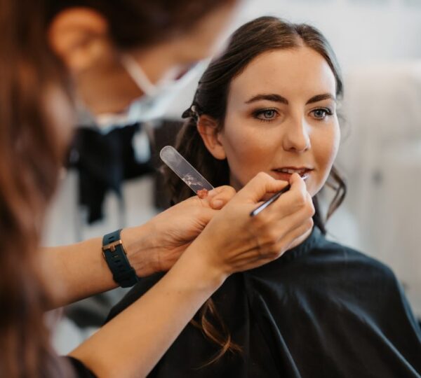 Kirsten Make-up Artist