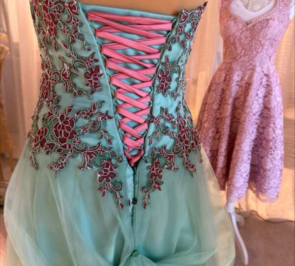 Glow Up - Brautkleid färben